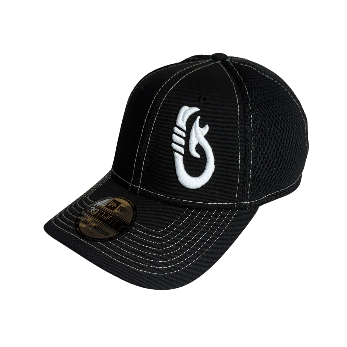 Makau Hook Fitted Hat