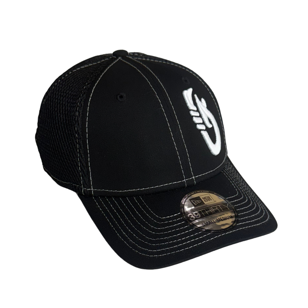 Makau Hook Fitted Hat